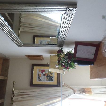 La Chevallerie B&B Isigny-le-Buat Kültér fotó