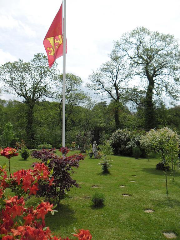 La Chevallerie B&B Isigny-le-Buat Kültér fotó