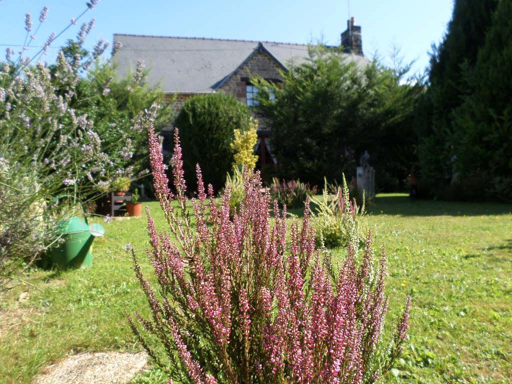 La Chevallerie B&B Isigny-le-Buat Kültér fotó